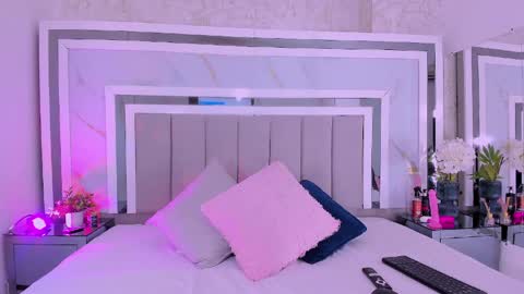 EMILY  online show from 05-23-26, 04:22