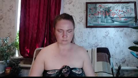 EmilyDoth online show from 05-09-26, 06:29