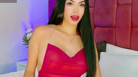 Snapshot of emilyflame chatting on 06-01-26, 02:57 Emily Flame online show from 06-01-26, 02:57