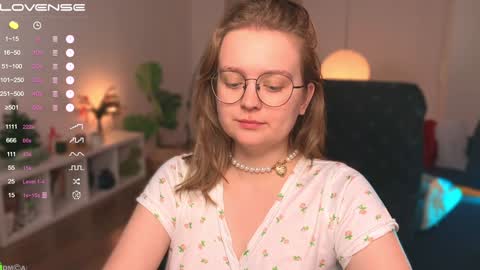 Snapshot of emilyforelsket chatting on 01-12-25, 12:12 Emily online show from 01-12-25, 12:12