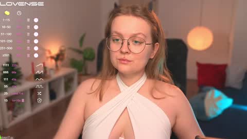 Snapshot of emilyforelsket chatting on 01-22-25, 12:38 Emily online show from 01-22-25, 12:38