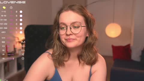 Snapshot of emilyforelsket chatting on 01-23-25, 03:01 Emily online show from 01-23-25, 03:01