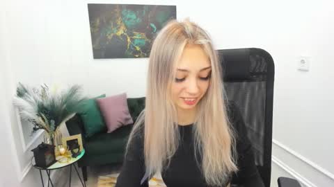 Emily online show from 03-04-26, 07:53