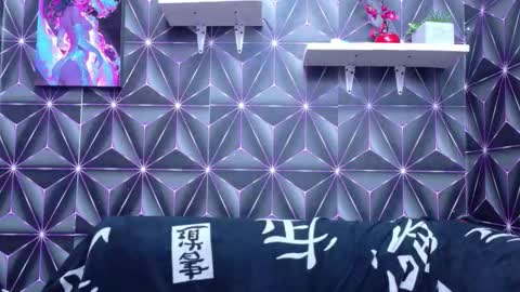 EMELY online show from 12-13-25, 10:59