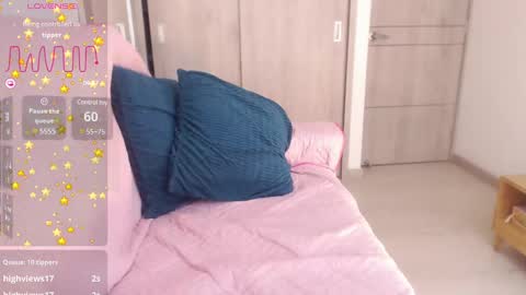 Snapshot of emilyguss chatting on 01-20-25, 05:27 Emily online show from 01-20-25, 05:27