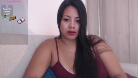 Snapshot of emilyguss chatting on 02-15-25, 02:44 Emily online show from 02-15-25, 02:44