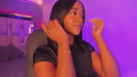 Emily  online show from 01-15-25, 07:55