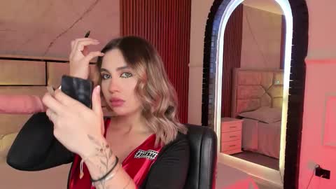 Emily Hendrix online show from 02-04-26, 02:23