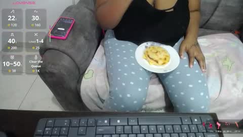 Emilyhines online show from 12-01-25, 03:22