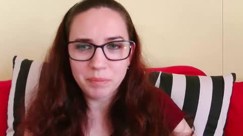 Emily online show from 06-11-26, 01:31