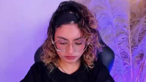 Emilyjonnes  online show from 06-11-26, 03:59