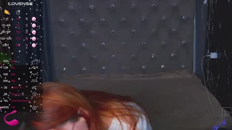 Snapshot of emilykents chatting on 02-04-25, 07:40 EmilyKents online show from 02-04-25, 07:40