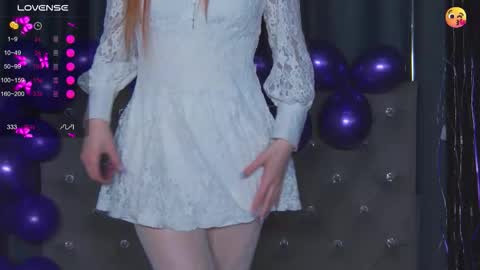 Snapshot of emilykents chatting on 11-29-25, 02:03 EmilyKents online show from 11-29-25, 02:03