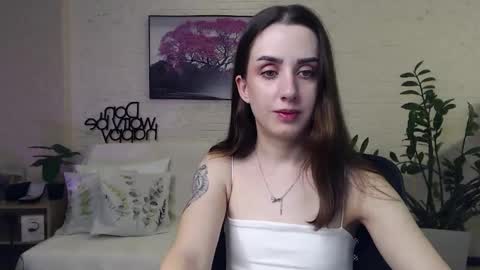 Emyli online show from 01-05-25, 12:20