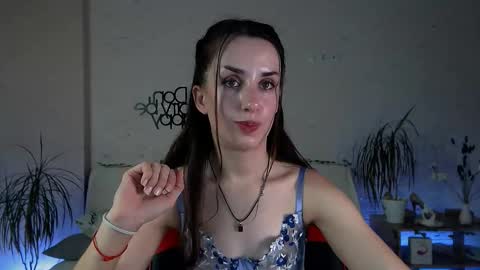 Emyli online show from 09-12-25, 04:40