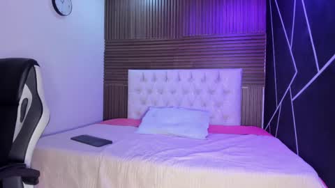 Snapshot of emilymora1_ chatting on 05-20-26, 04:51 emilymora1_ online show from 05-20-26, 04:51