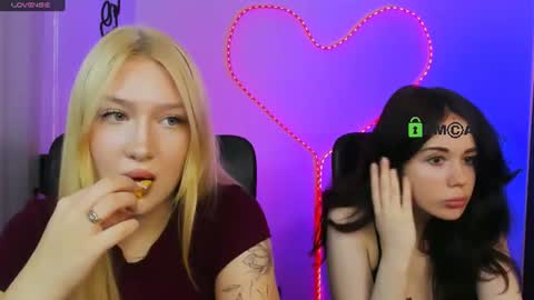 Emma online show from 07-28-26, 07:39