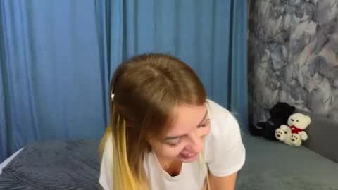 Emily Robbie online show from 01-09-25, 05:00