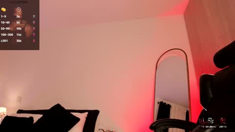 Emily online show from 02-14-25, 06:40