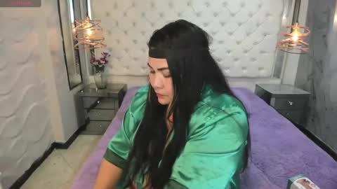 Emily online show from 01-11-25, 01:16