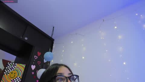 Emy online show from 01-09-25, 02:22