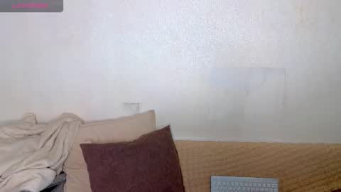 Snapshot of emilytrays chatting on 02-25-26, 04:33 Emily wish-list online show from 02-25-26, 04:33