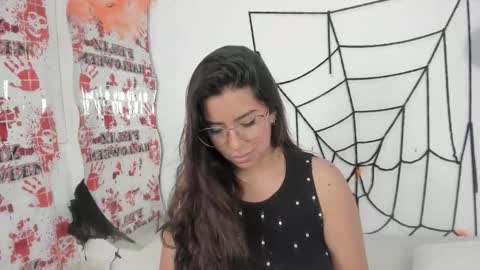 emilyy_cooperr online show from 10-18-25, 12:06