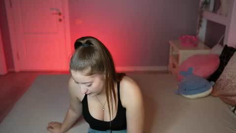 Emily online show from 07-10-26, 05:26