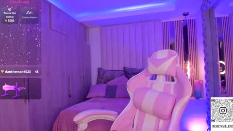 Snapshot of emilyymiller chatting on 12-29-24, 07:32 Emily online show from 12-29-24, 07:32