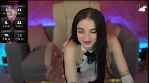 emilyymoon online show from 05-26-26, 12:56