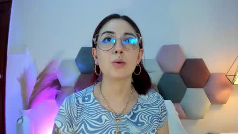 Emilyy Watson online show from 09-23-25, 12:57