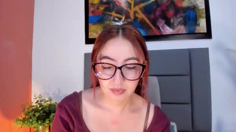 Emilyy Watson online show from 11-28-25, 12:57