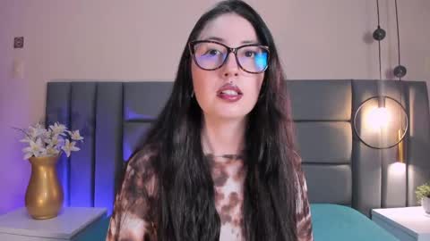 Emilyy Watson online show from 06-05-26, 01:12