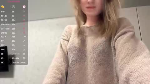 Nadya online show from 10-04-25, 10:52