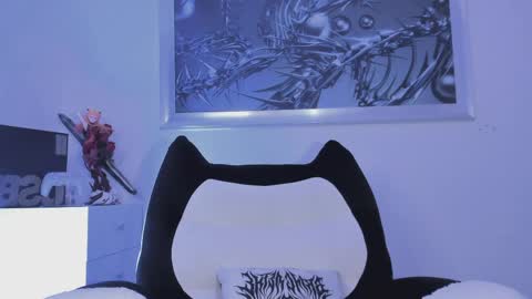 Snapshot of eminence_shadow chatting on 04-09-26, 06:19 ELLE DANIELLE online show from 04-09-26, 06:19
