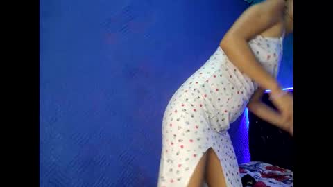 L i a    time online 7am - 1pm Gtm-5  online show from 02-19-26, 03:30