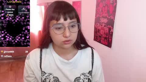 Snapshot of emitaa17228 chatting on 03-12-25, 08:41 emma online show from 03-12-25, 08:41