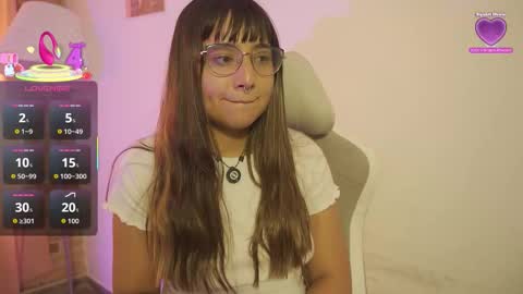 Snapshot of emitaa17228 chatting on 09-16-25, 07:04 emma online show from 09-16-25, 07:04