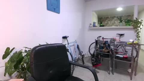 emma______1996 online show from 04-22-26, 08:28