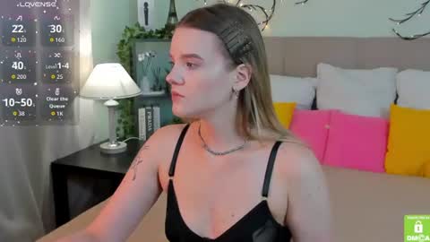 emma__peach online show from 07-11-26, 07:55