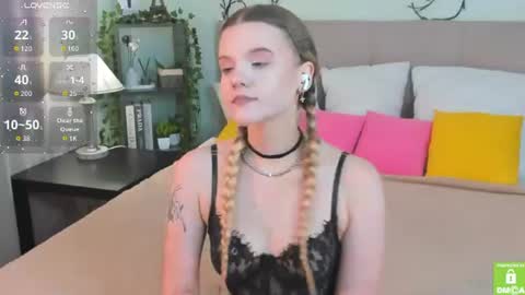 emma__peach online show from 07-25-26, 07:50