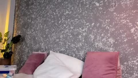 Emma online show from 04-11-26, 07:40