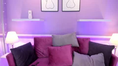 emma__walkerr_ online show from 01-23-25, 10:11