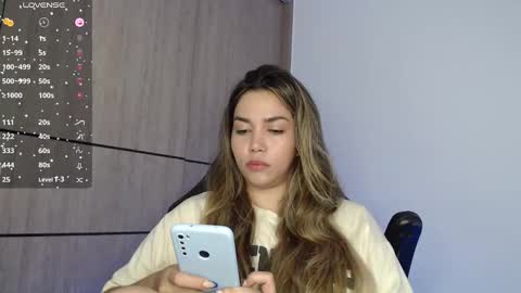 Snapshot of emma_aaa chatting on 12-01-24, 10:43 Rocio online show from 12-01-24, 10:43