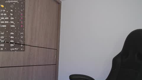 Snapshot of emma_aaa chatting on 12-12-24, 09:58 Rocio online show from 12-12-24, 09:58