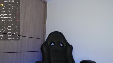 Snapshot of emma_aaa chatting on 12-13-24, 04:11 Rocio online show from 12-13-24, 04:11