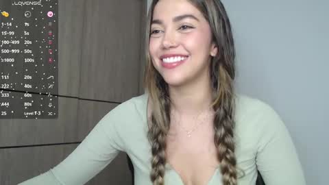 Snapshot of emma_aaa chatting on 03-01-25, 09:18 Rocio online show from 03-01-25, 09:18