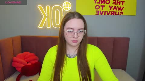 emma_adorablle online show from 02-12-25, 01:41