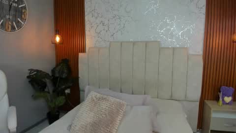 Emma  online show from 03-13-26, 05:36