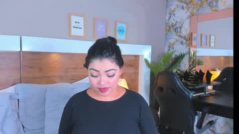 Emma  online show from 04-07-26, 11:43